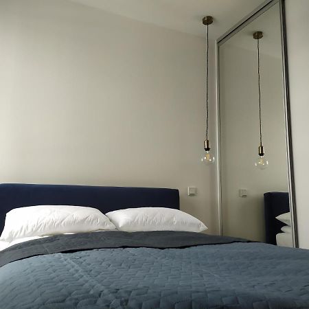 Krakow City Center Navyblue Luxury Apartment ภายนอก รูปภาพ